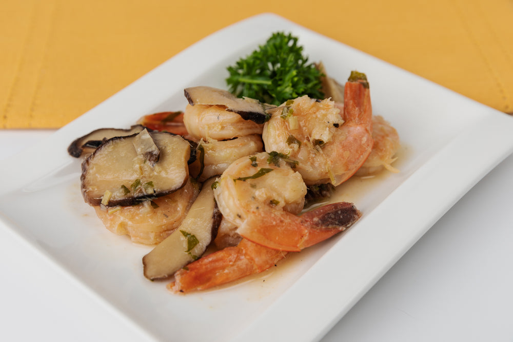 
                  
                    Load image into Gallery viewer, Lemongrass Jumbo Shrimp (Camarones con salsa de Malojillo)
                  
                